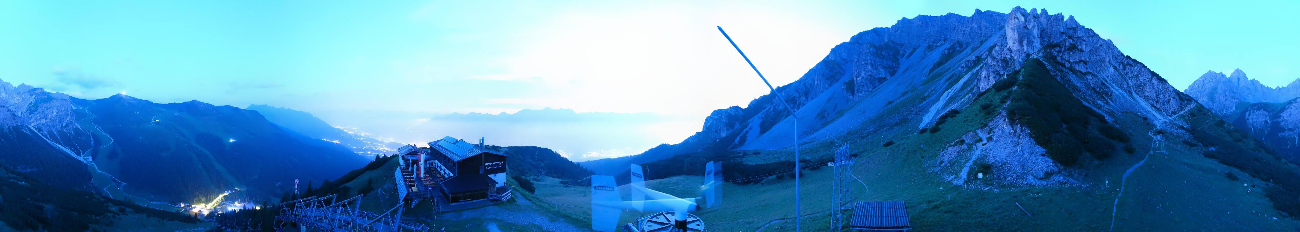 Archiv Foto Webcam Axams: Blick vom Birgitzköpflhaus