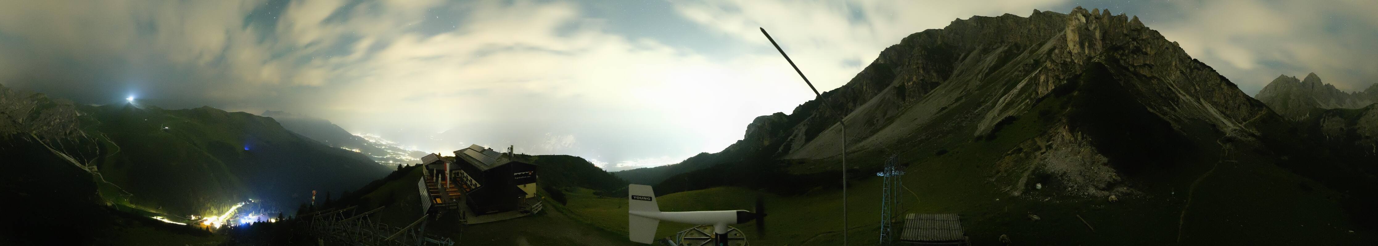 Archiv Foto Webcam Axams: Blick vom Birgitzköpflhaus