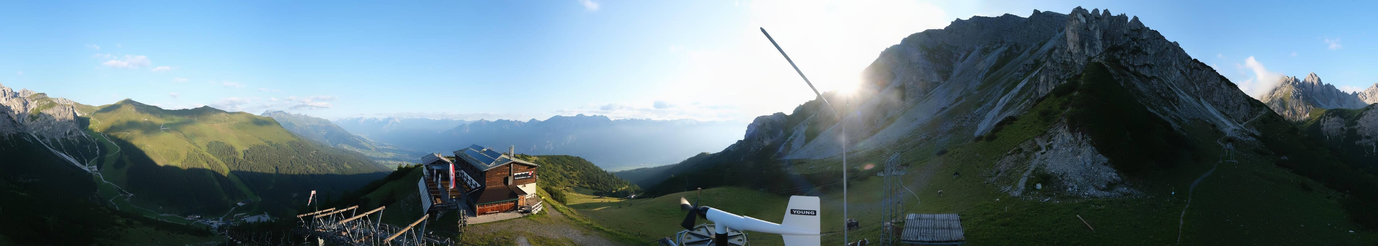 Archived image Webcam Axams: View Birgitzköpflhaus