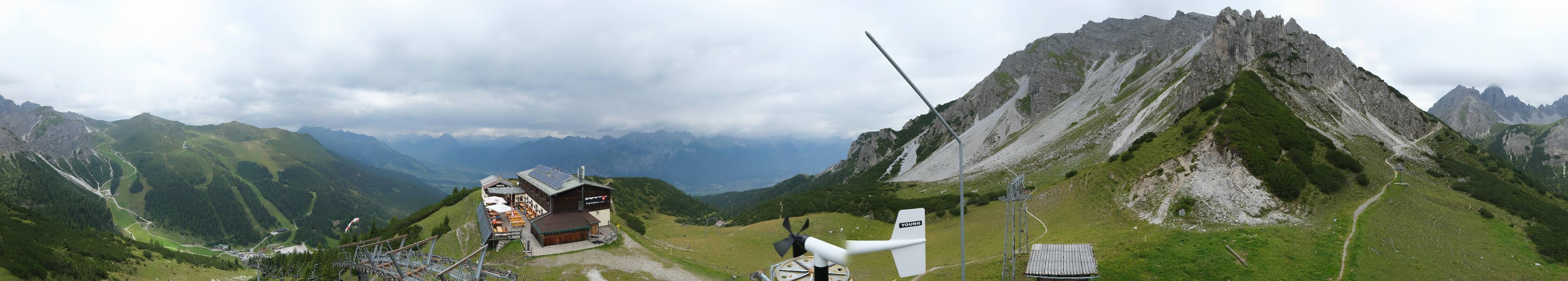 Archived image Webcam Axams: View Birgitzköpflhaus