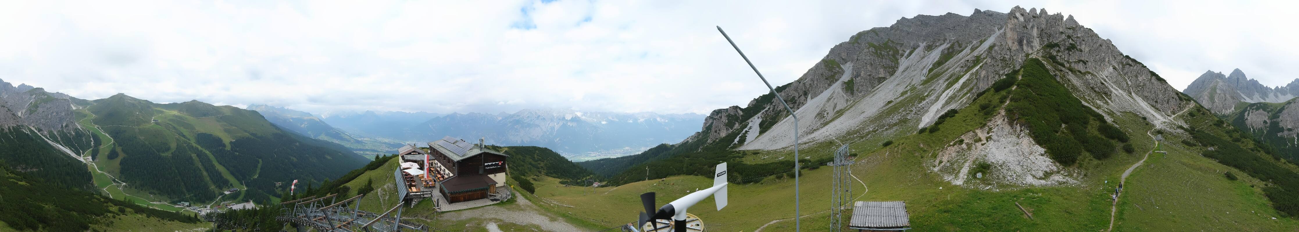 Archived image Webcam Axams: View Birgitzköpflhaus