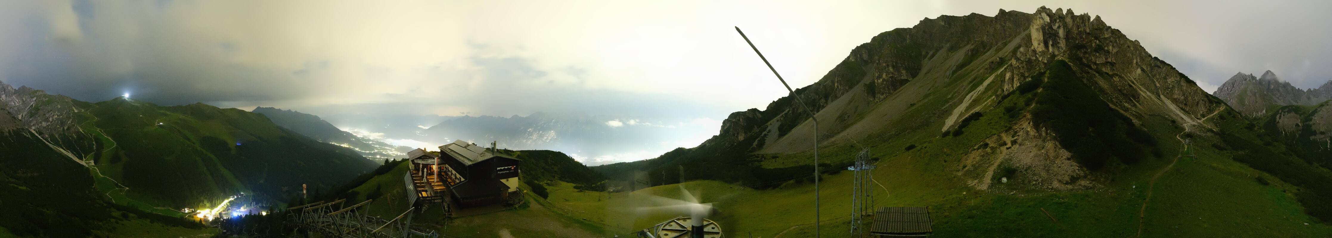 Archiv Foto Webcam Axams: Blick vom Birgitzköpflhaus