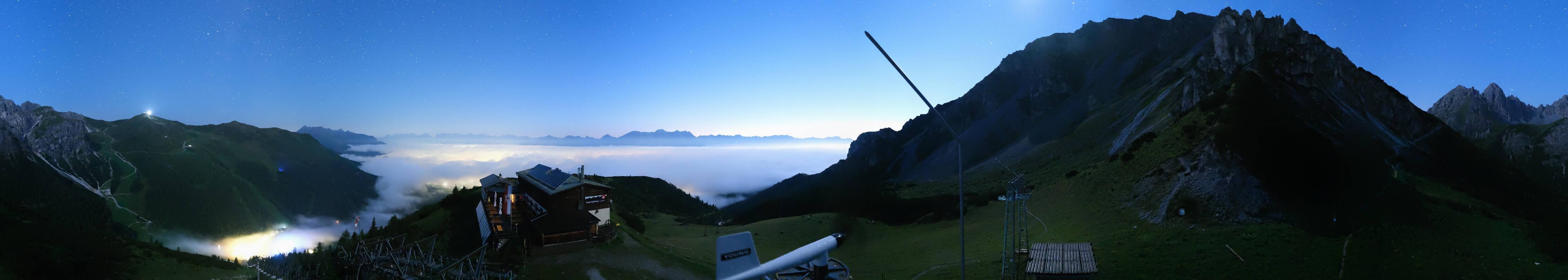 Archiv Foto Webcam Axams: Blick vom Birgitzköpflhaus
