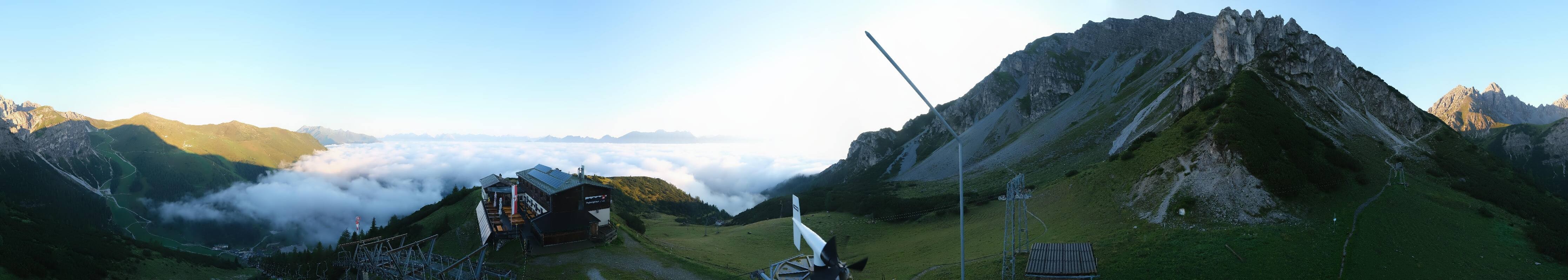 Archiv Foto Webcam Axams: Blick vom Birgitzköpflhaus
