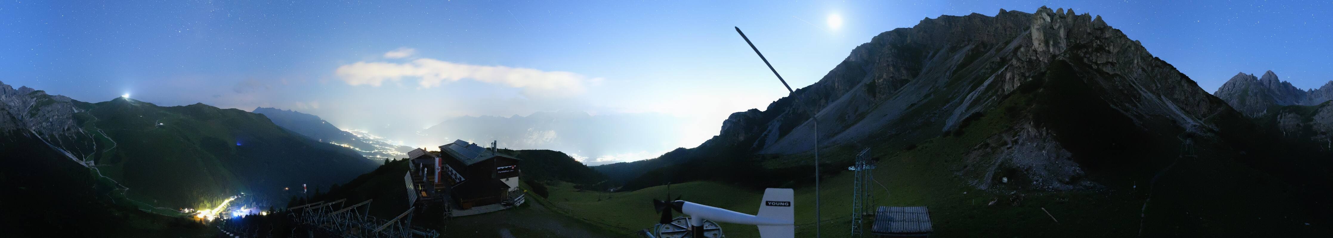 Archiv Foto Webcam Axams: Blick vom Birgitzköpflhaus