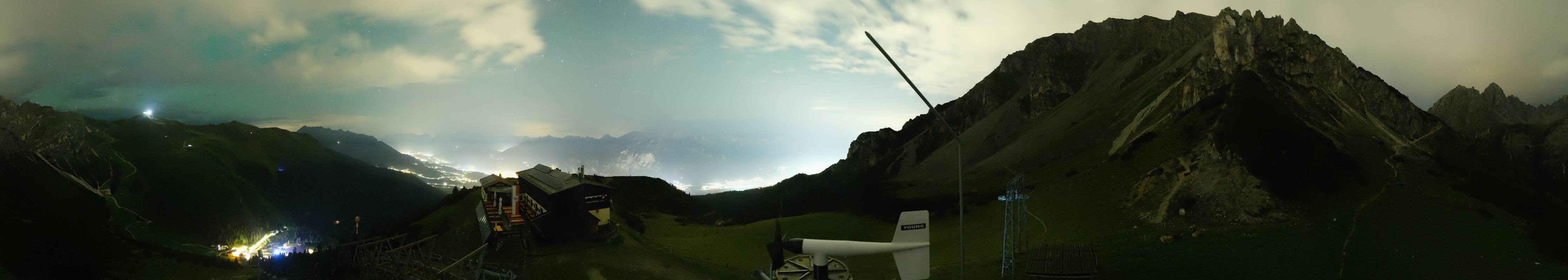 Archiv Foto Webcam Axams: Blick vom Birgitzköpflhaus