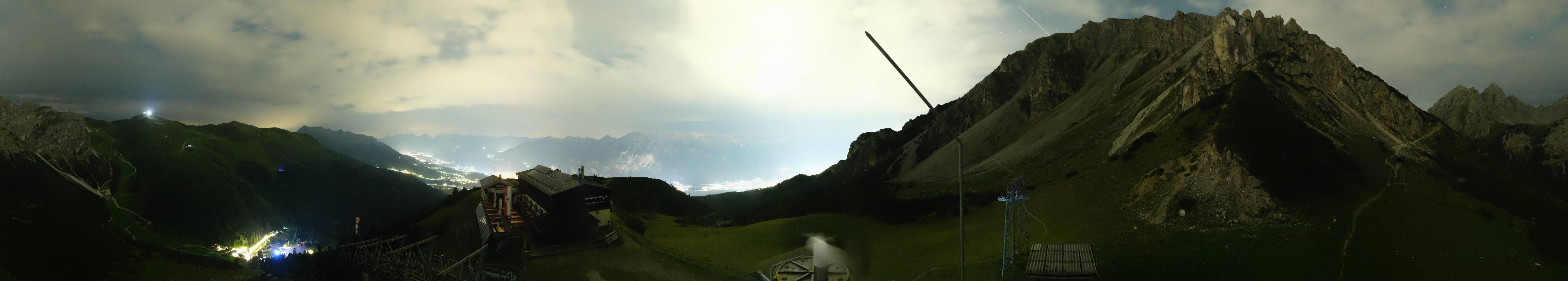 Archiv Foto Webcam Axams: Blick vom Birgitzköpflhaus