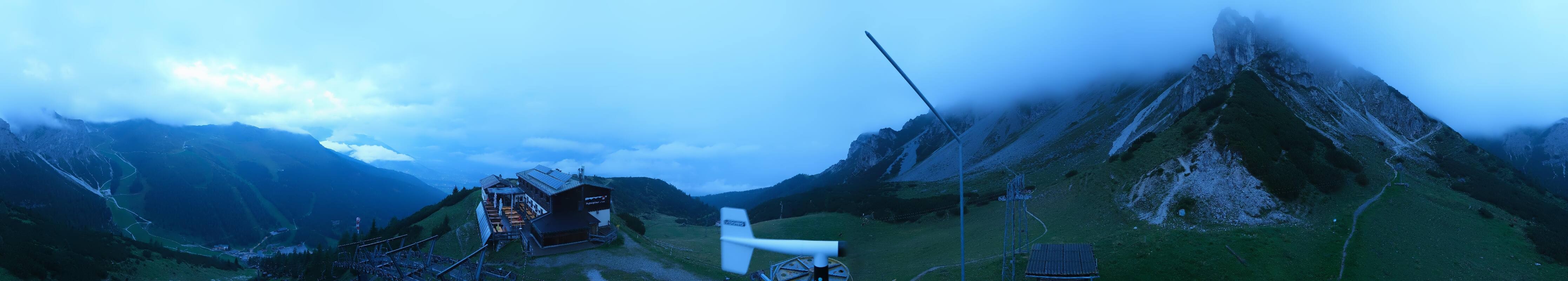 Archiv Foto Webcam Axams: Blick vom Birgitzköpflhaus