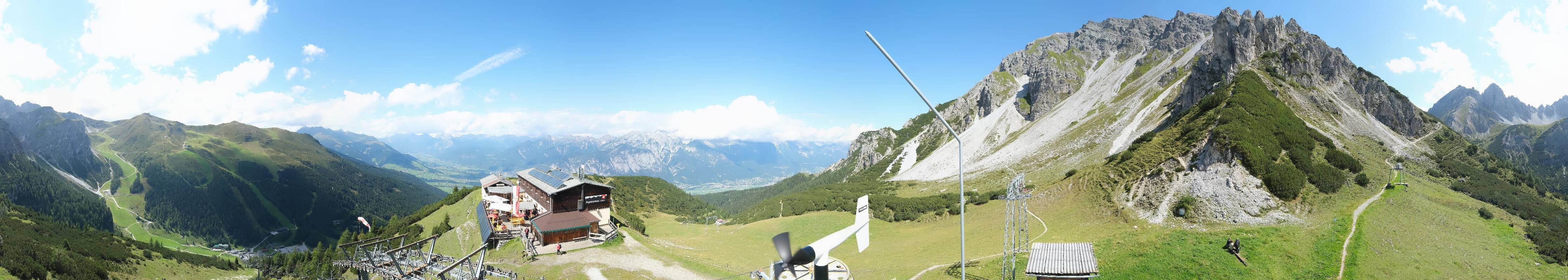 Archived image Webcam Axams: View Birgitzköpflhaus