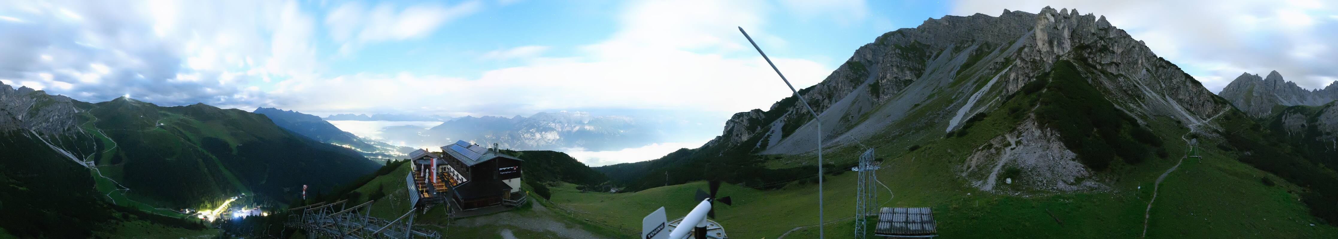 Archiv Foto Webcam Axams: Blick vom Birgitzköpflhaus