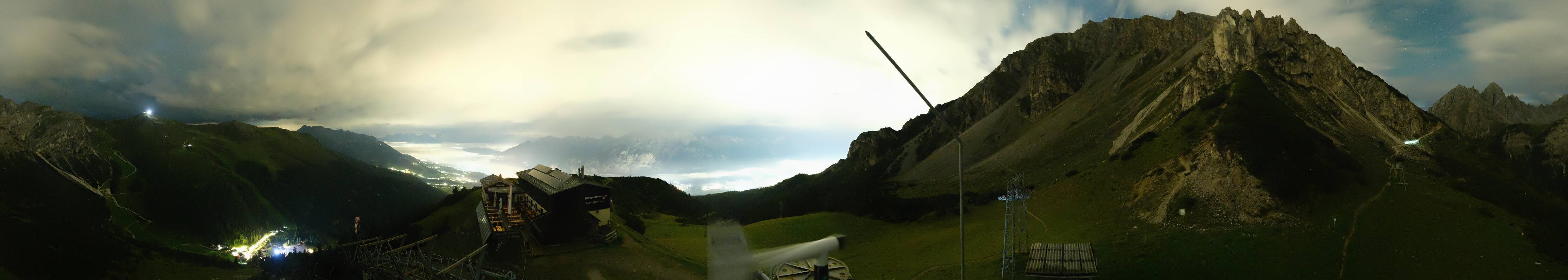 Archiv Foto Webcam Axams: Blick vom Birgitzköpflhaus