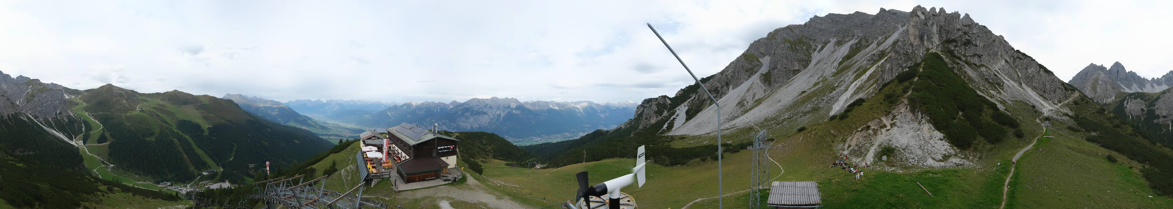 Archived image Webcam Axams: View Birgitzköpflhaus