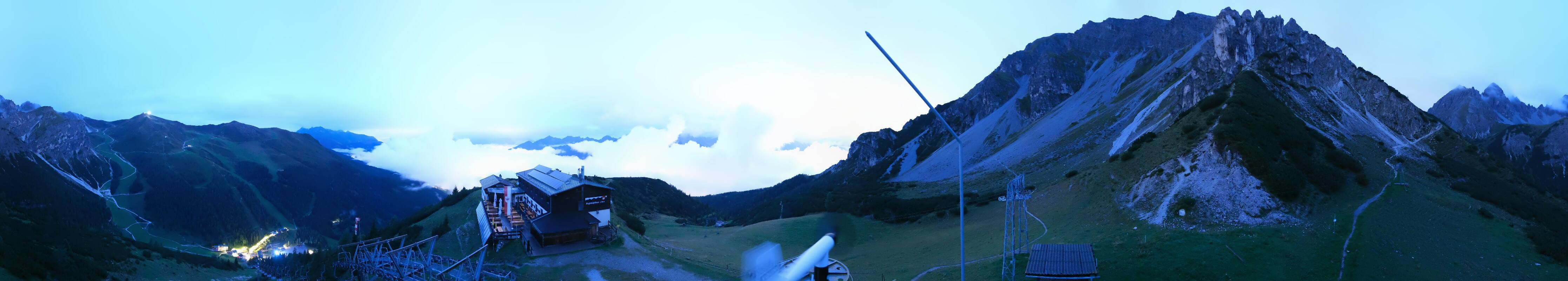 Archiv Foto Webcam Axams: Blick vom Birgitzköpflhaus