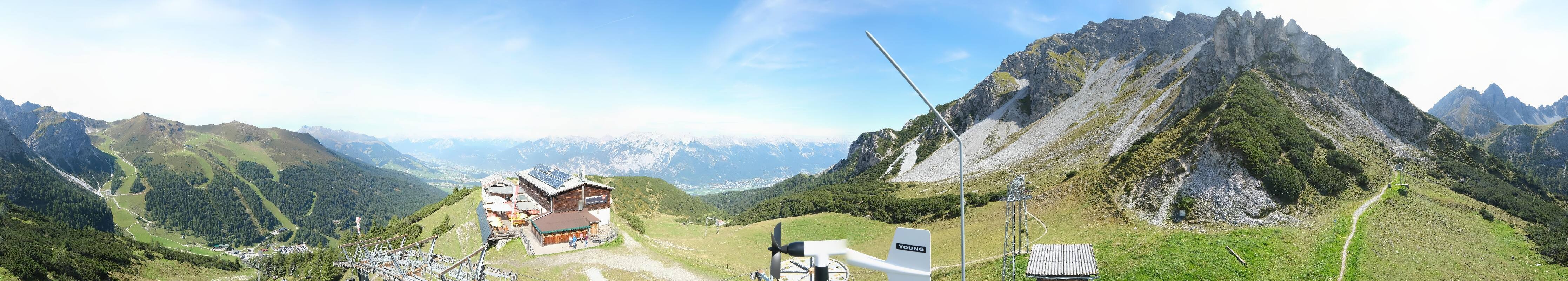 Archived image Webcam Axams: View Birgitzköpflhaus