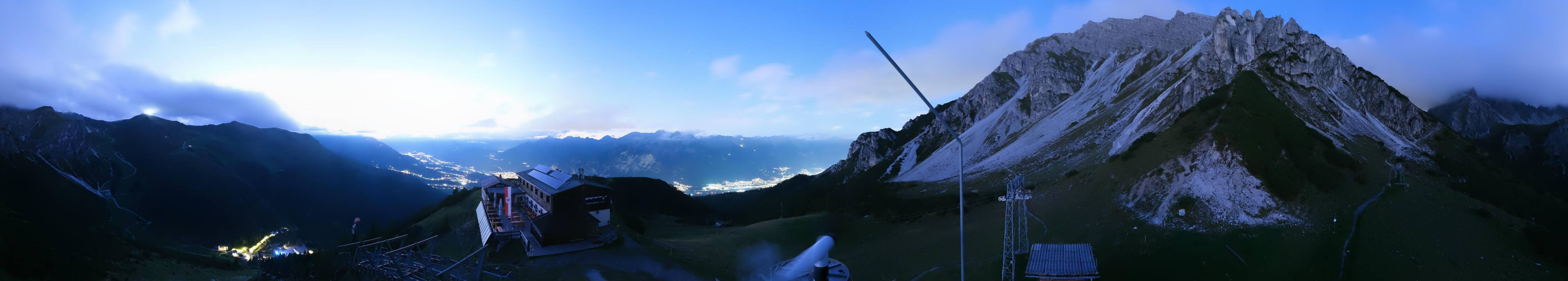 Archiv Foto Webcam Axams: Blick vom Birgitzköpflhaus