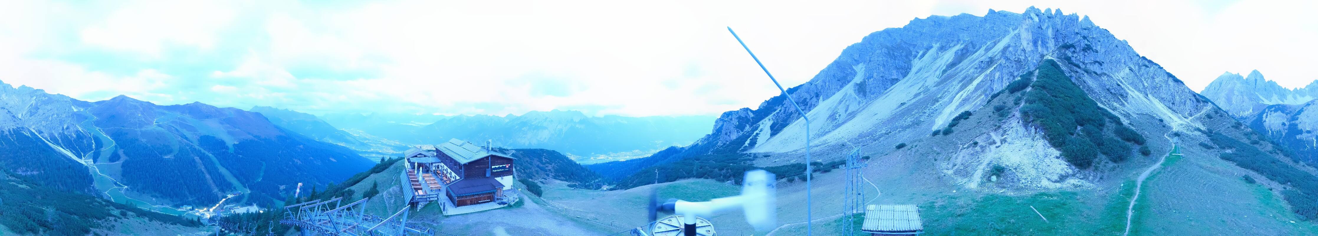 Archiv Foto Webcam Axams: Blick vom Birgitzköpflhaus