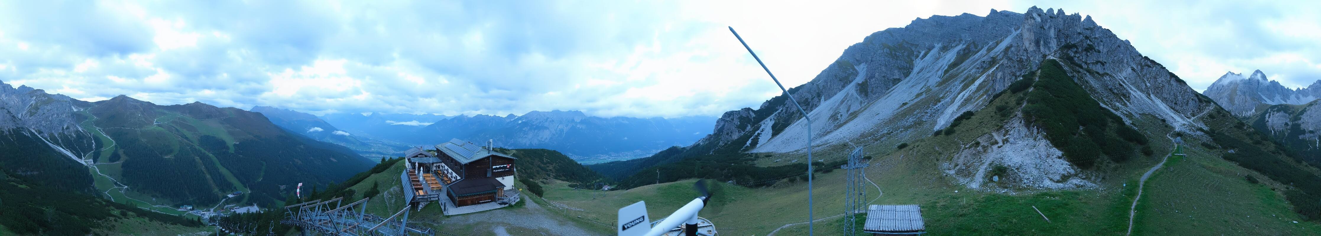Archiv Foto Webcam Axams: Blick vom Birgitzköpflhaus