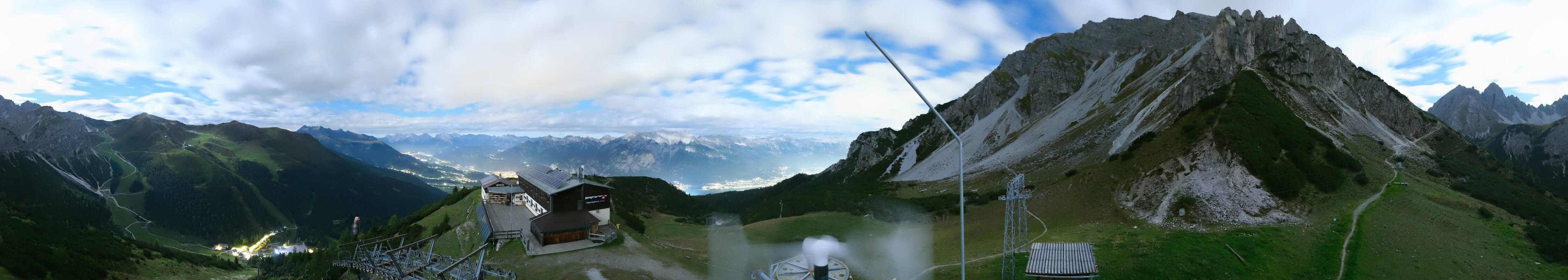 Archiv Foto Webcam Axams: Blick vom Birgitzköpflhaus