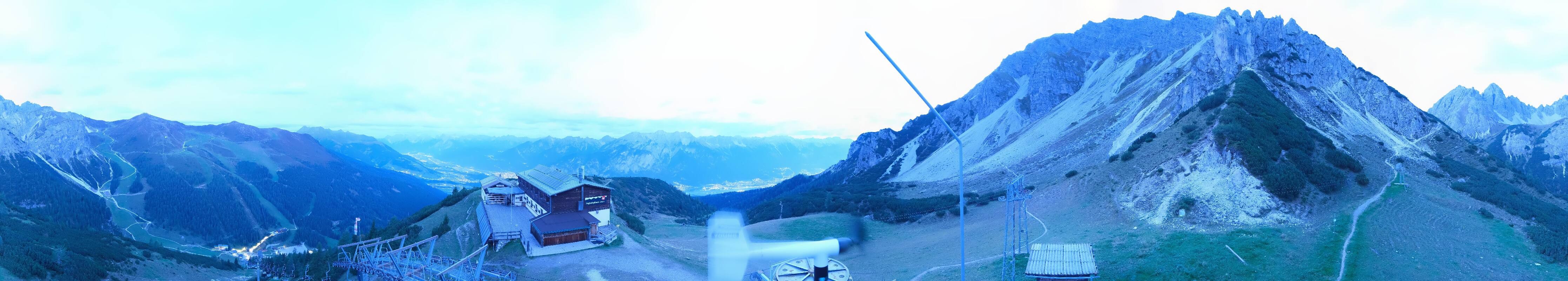 Archiv Foto Webcam Axams: Blick vom Birgitzköpflhaus