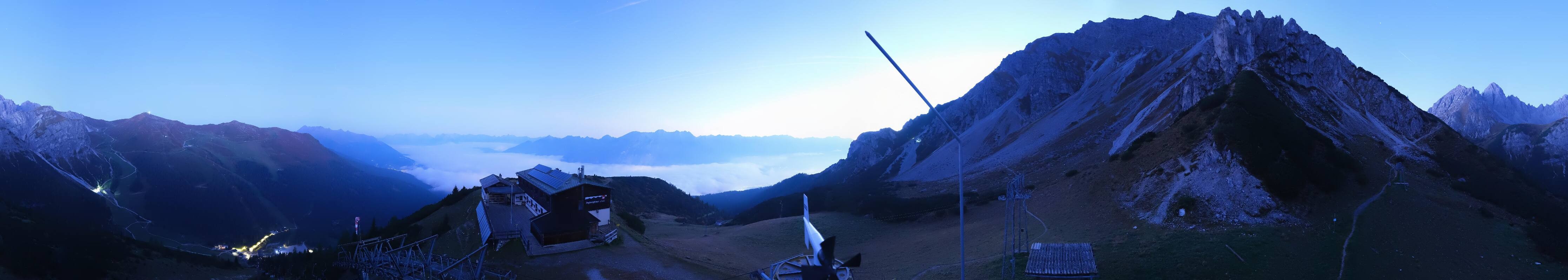 Archiv Foto Webcam Axams: Blick vom Birgitzköpflhaus