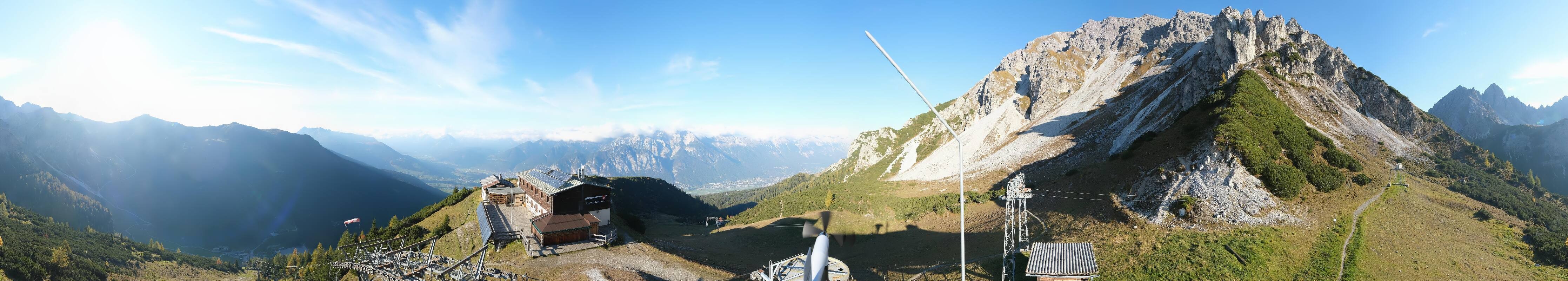 Archived image Webcam Axams: View Birgitzköpflhaus