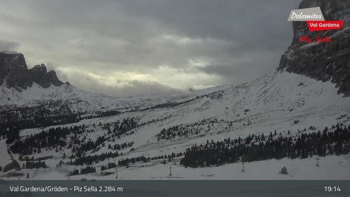 Archiv Foto Webcam Gröden - Piz Sella