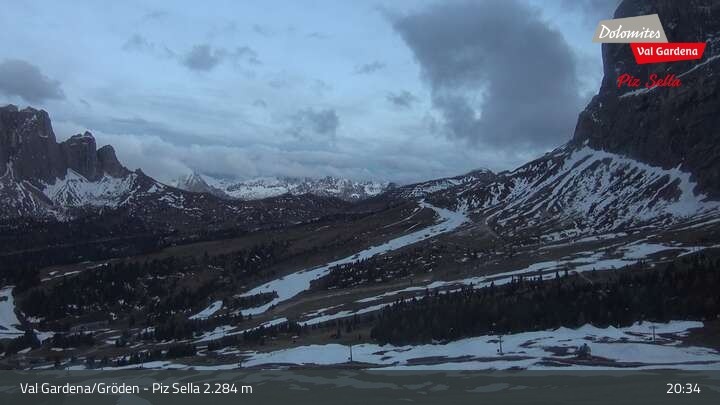 Archiv Foto Webcam Gröden - Piz Sella