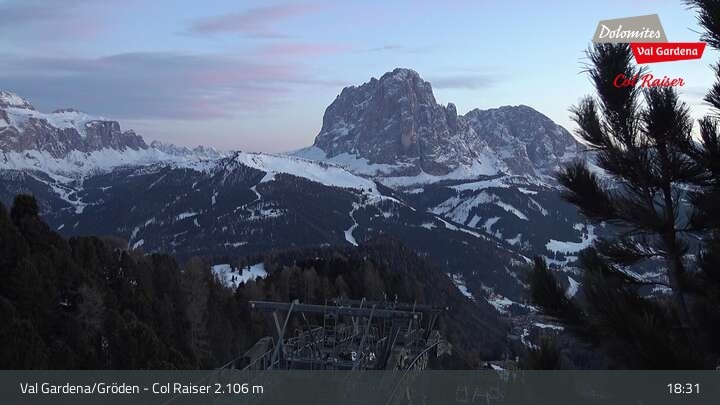 Archived image Webcam Col Raiser - Cal Gardena