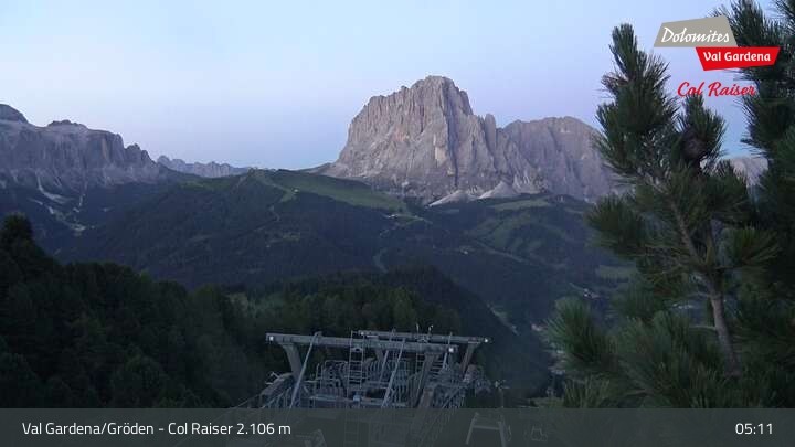 Archived image Webcam Col Raiser - Cal Gardena