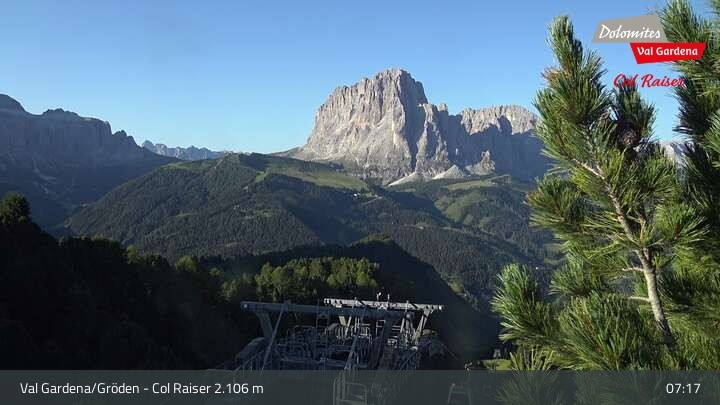 Archived image Webcam Col Raiser - Cal Gardena