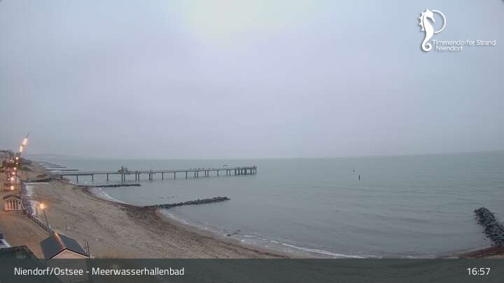 Archiv Foto Webcam Timmendorfer Strand: Ausblick Meerwasserhallenbad