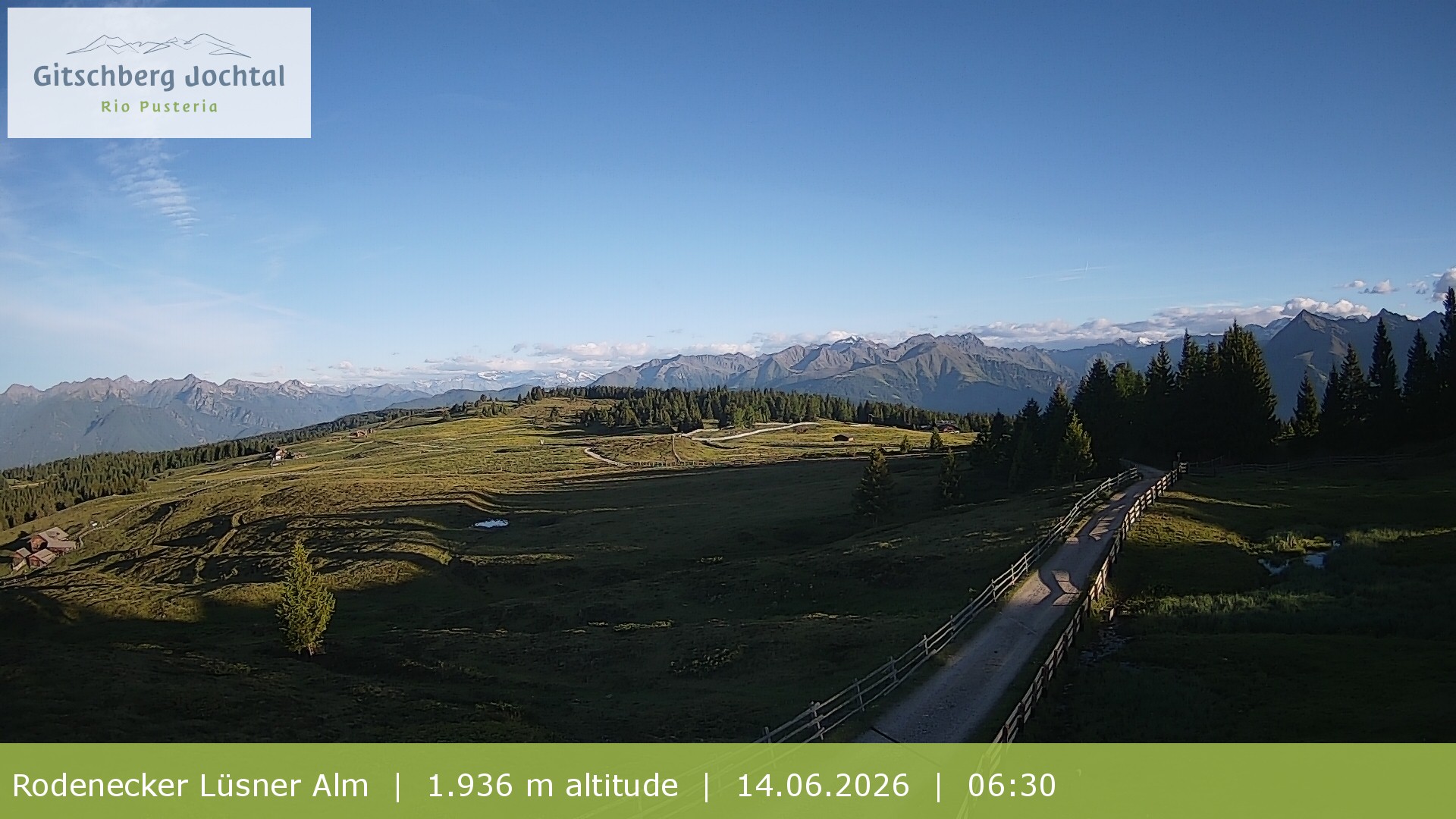 Archived image Webcam View around Rodenecker Lüsner Alm