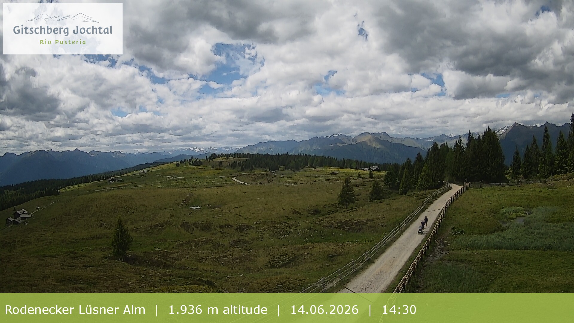 Archived image Webcam View around Rodenecker Lüsner Alm