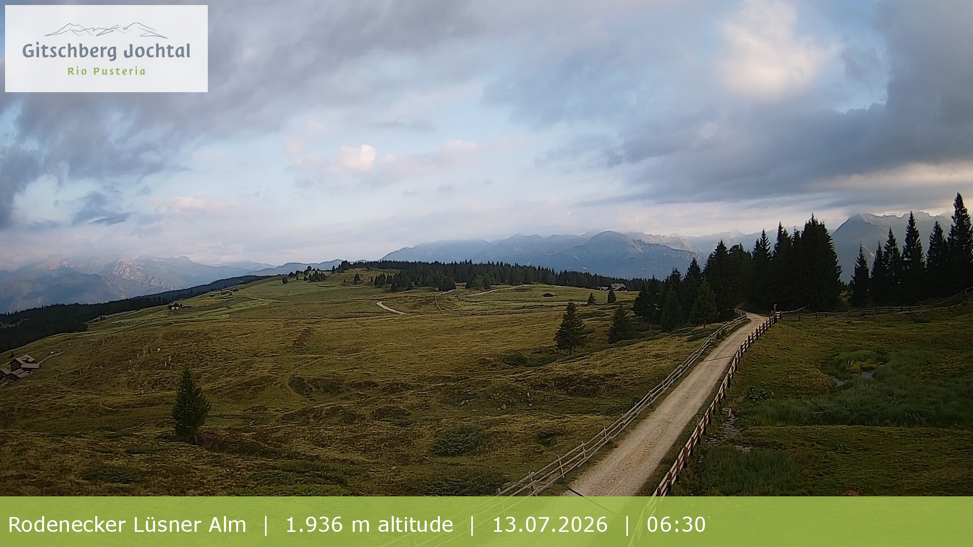 Archived image Webcam View around Rodenecker Lüsner Alm