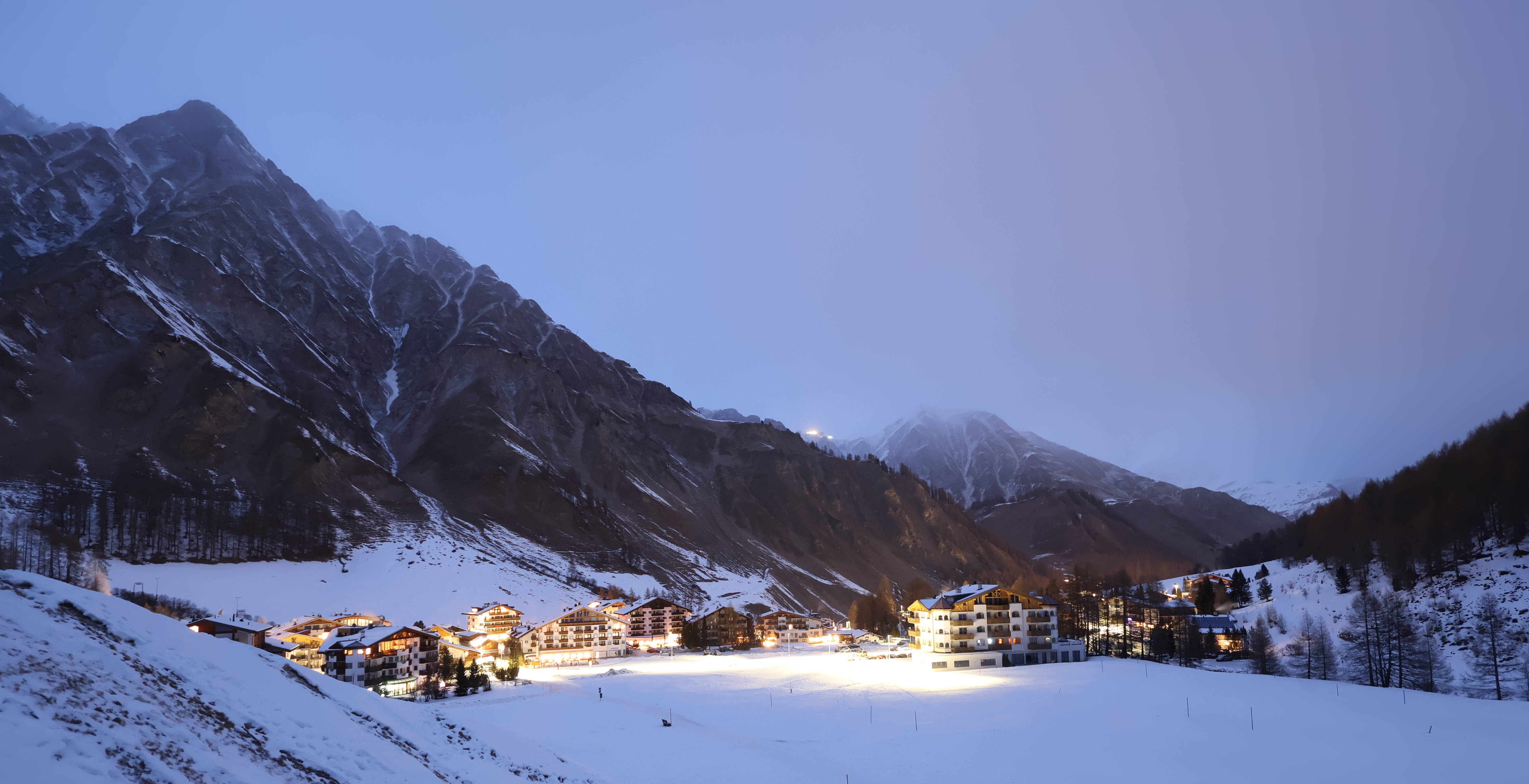 Archiv Foto Webcam Samnaun: Blick auf das Dorf