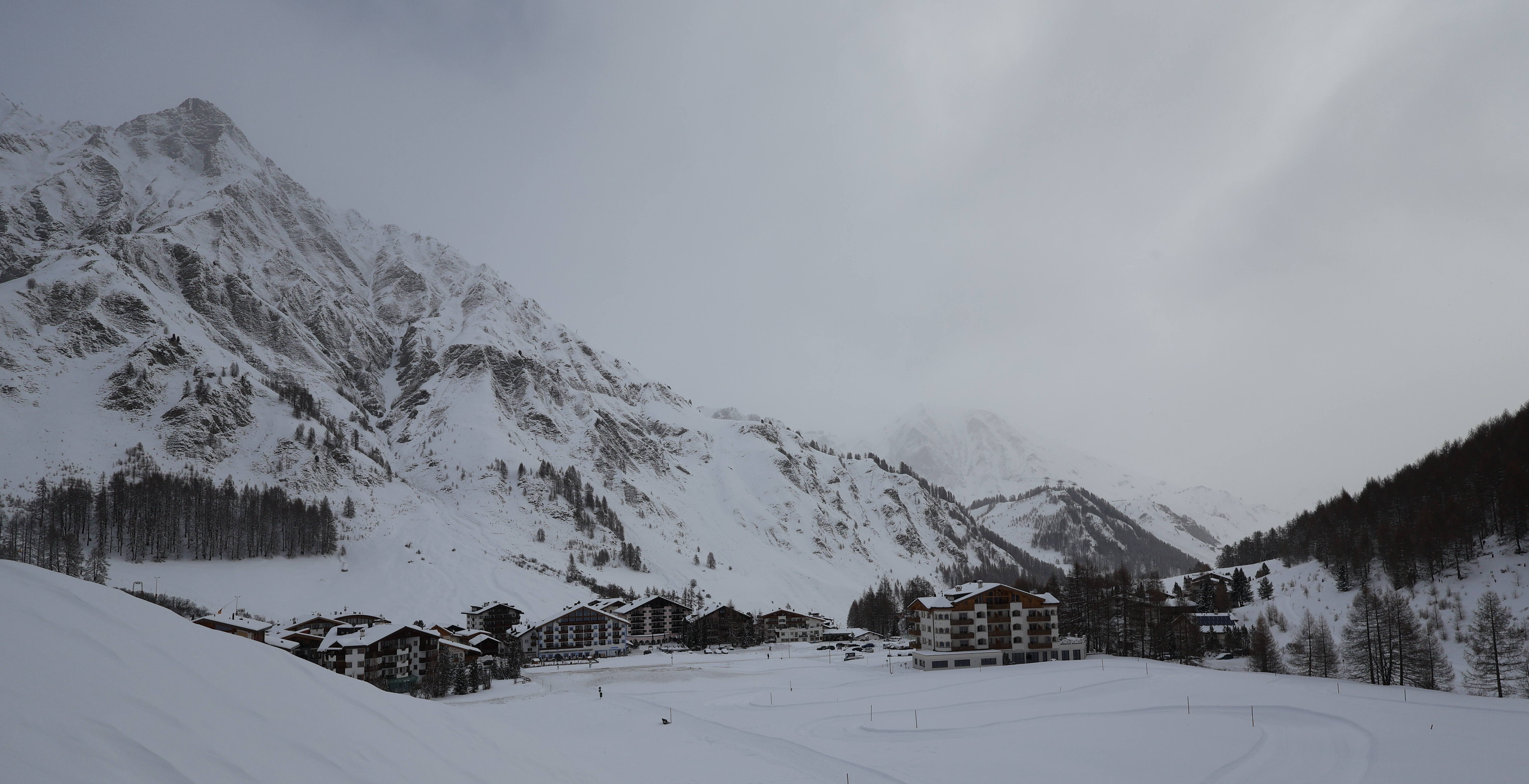 Archiv Foto Webcam Samnaun: Blick auf das Dorf