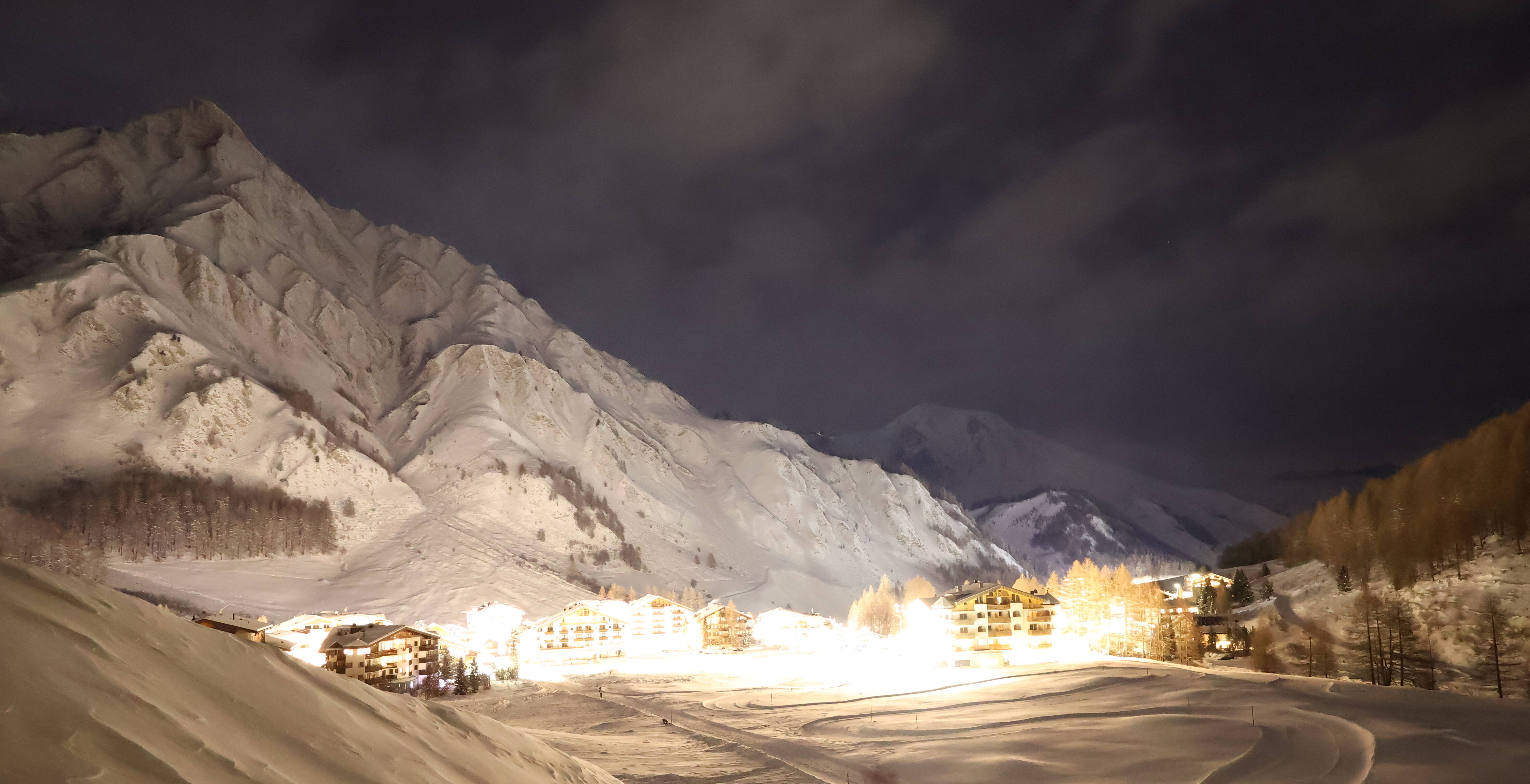 Archiv Foto Webcam Samnaun: Blick auf das Dorf
