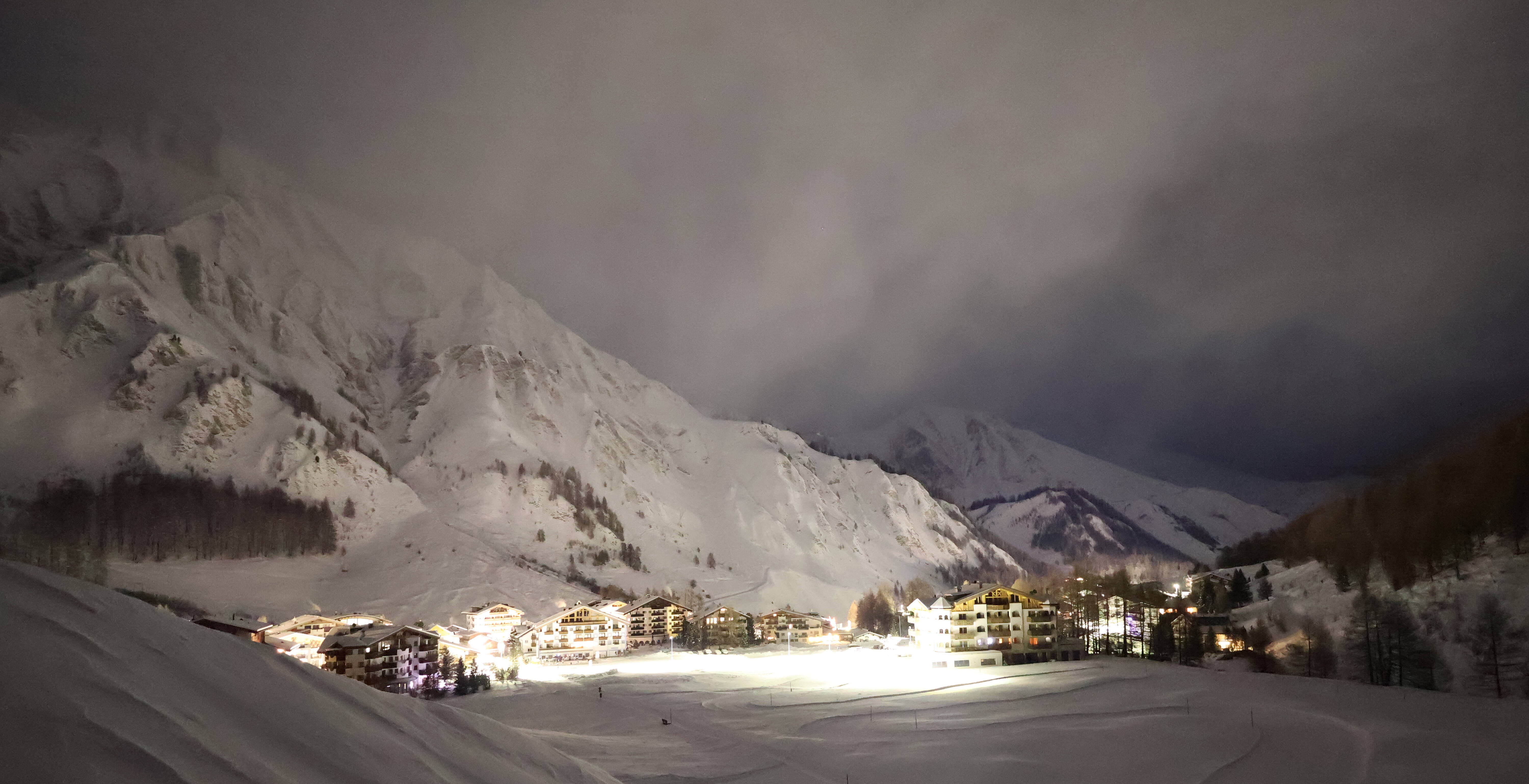 Archived image Webcam Samnaun: Village View