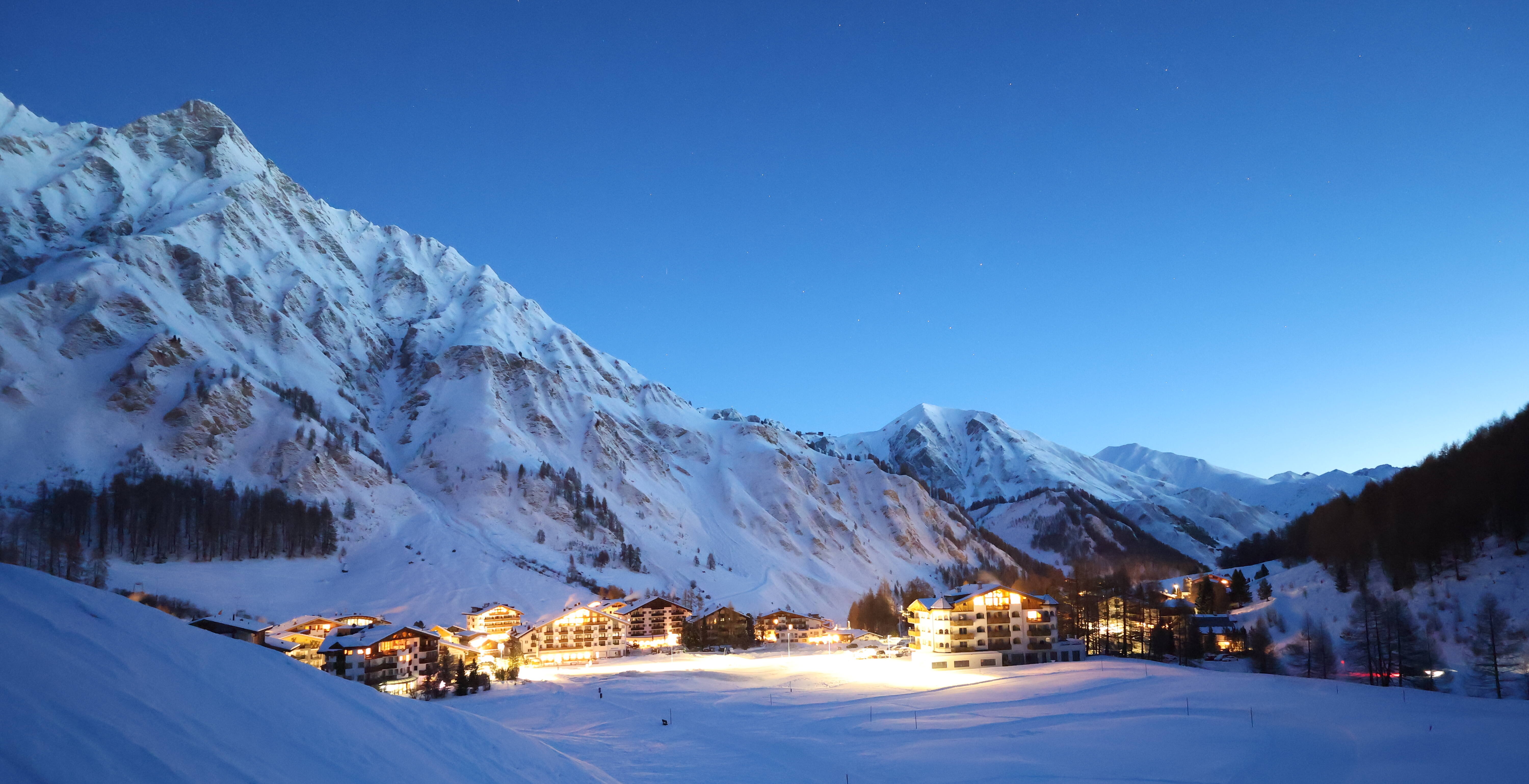 Archiv Foto Webcam Samnaun: Blick auf das Dorf