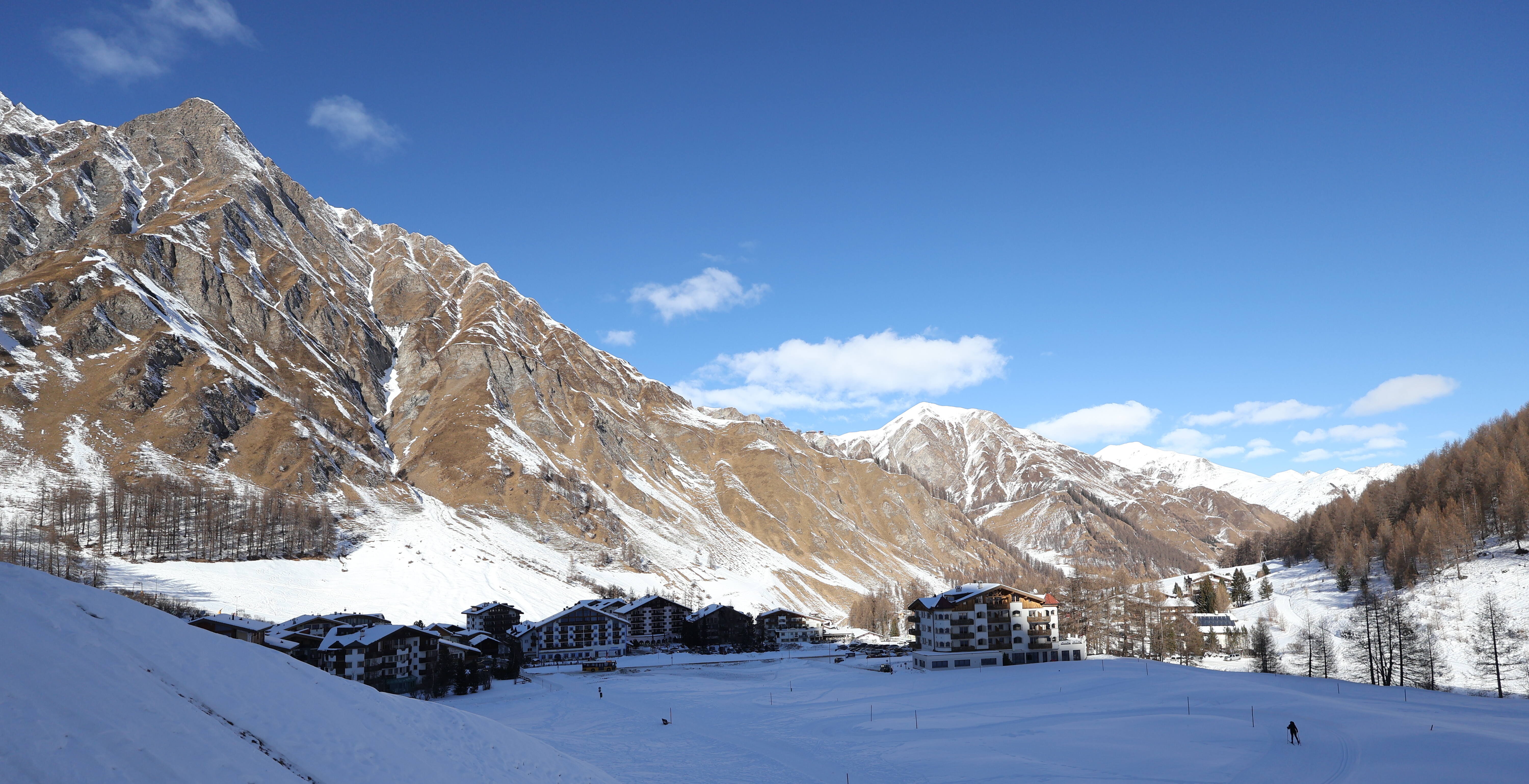 Archiv Foto Webcam Samnaun: Blick auf das Dorf