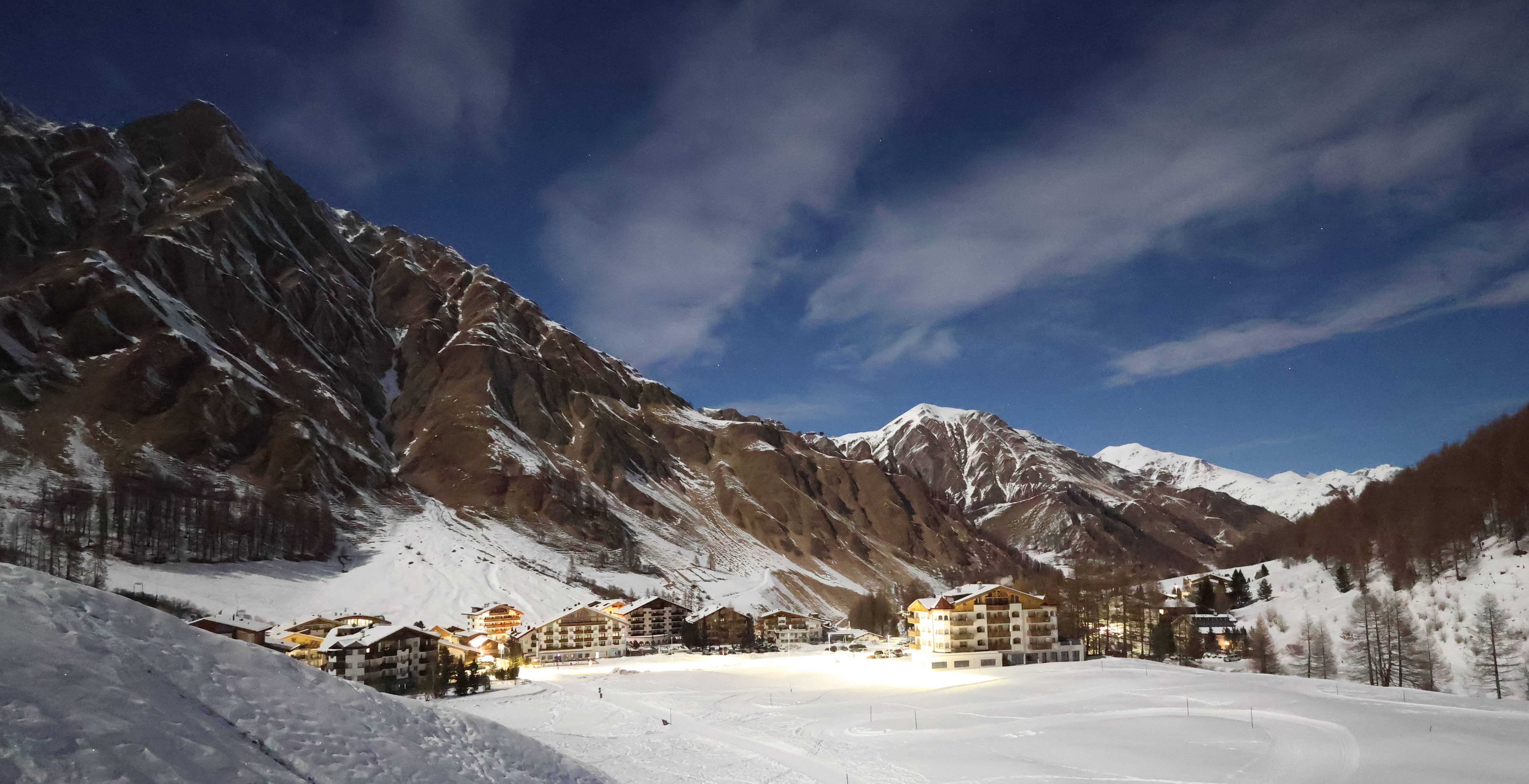 Archived image Webcam Samnaun: Village View