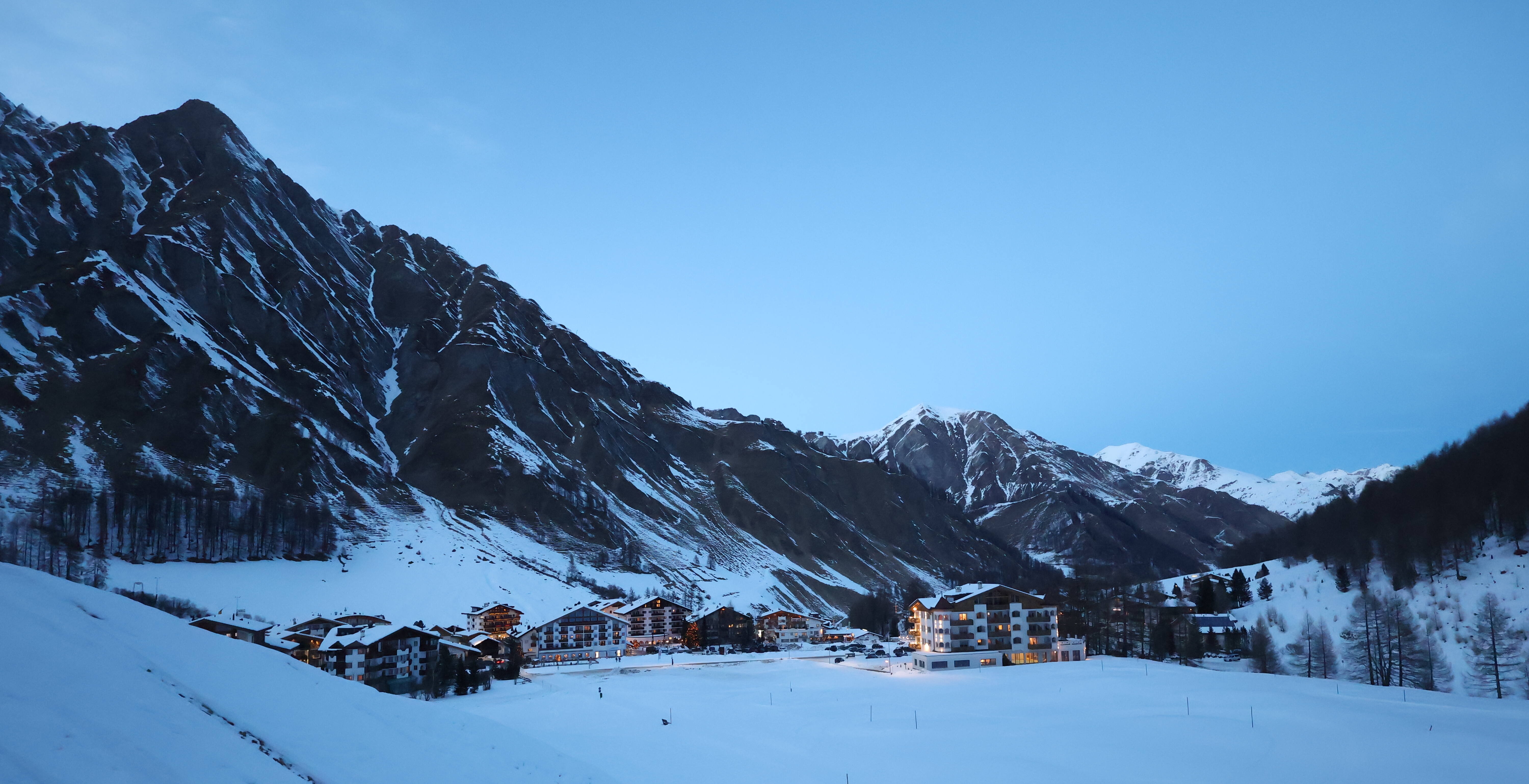 Archiv Foto Webcam Samnaun: Blick auf das Dorf