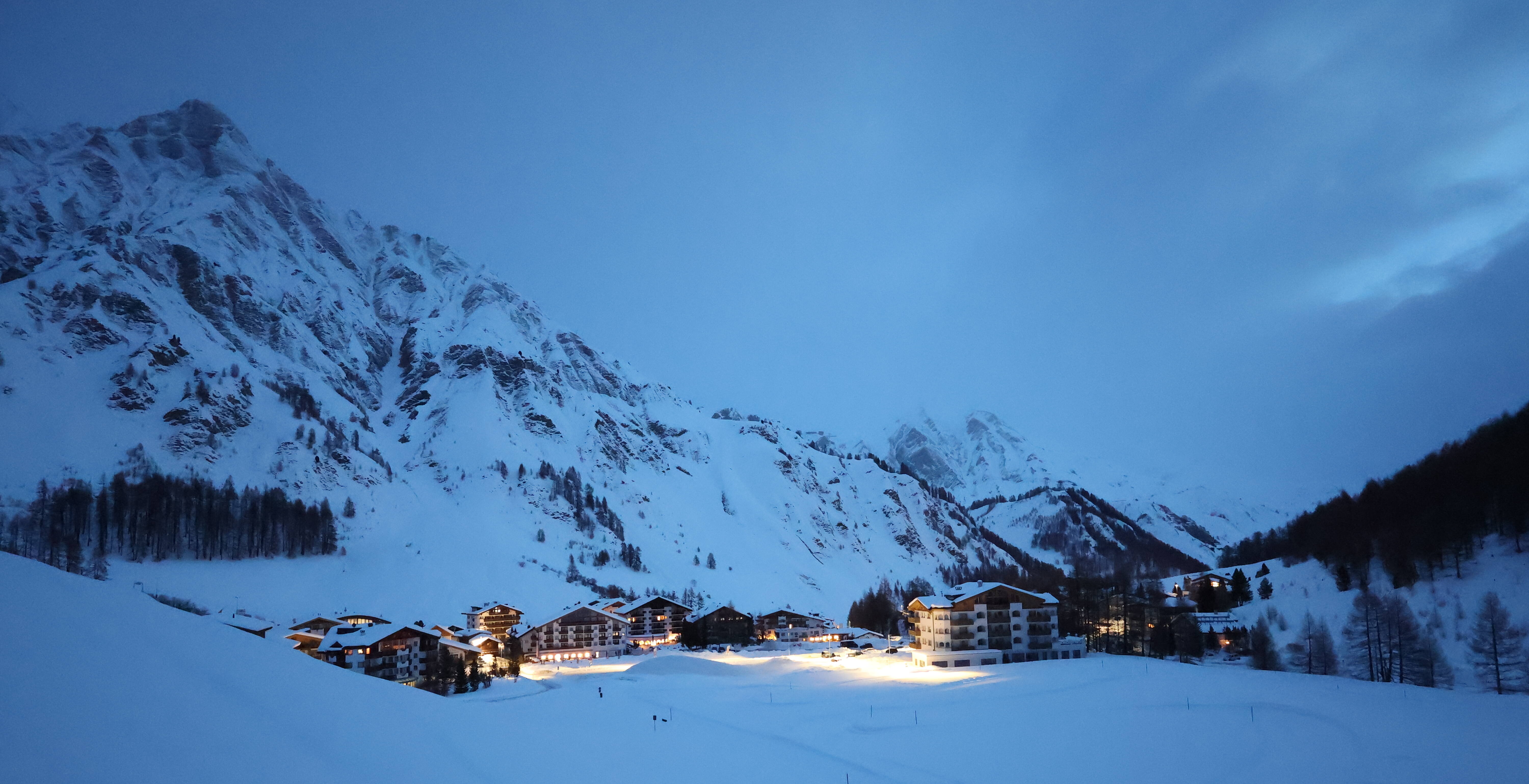 Archiv Foto Webcam Samnaun: Blick auf das Dorf