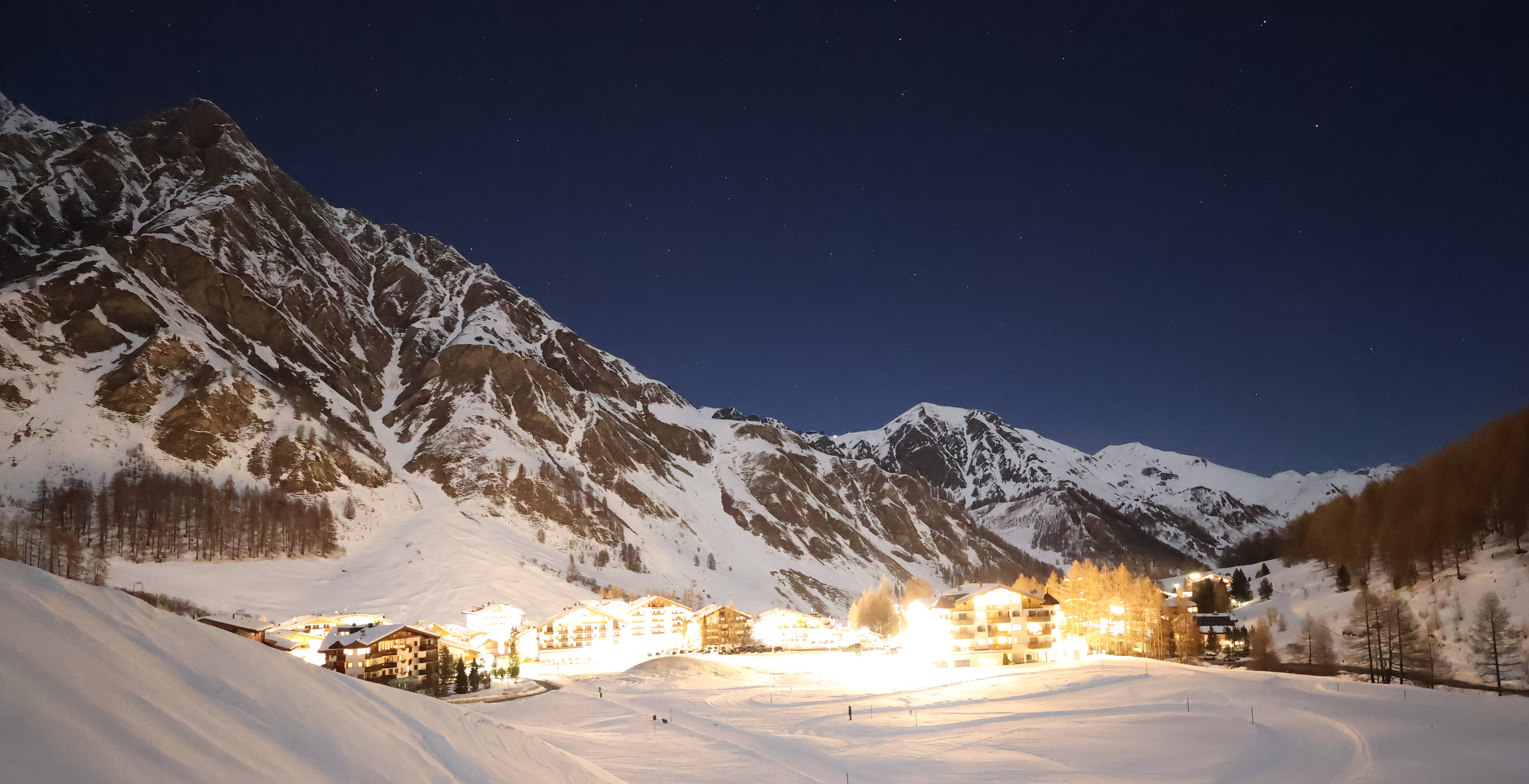 Archived image Webcam Samnaun: Village View