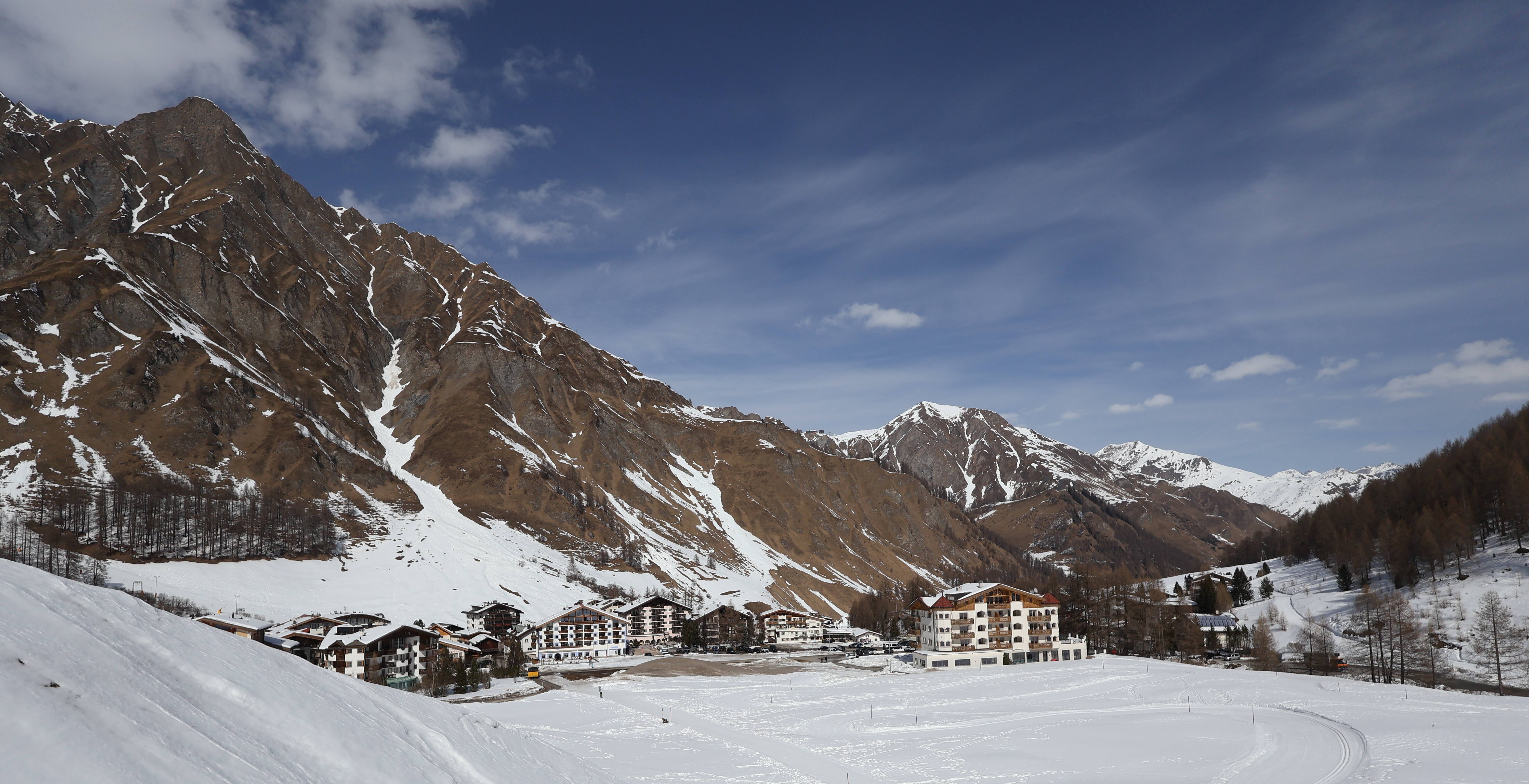 Archiv Foto Webcam Samnaun: Blick auf das Dorf