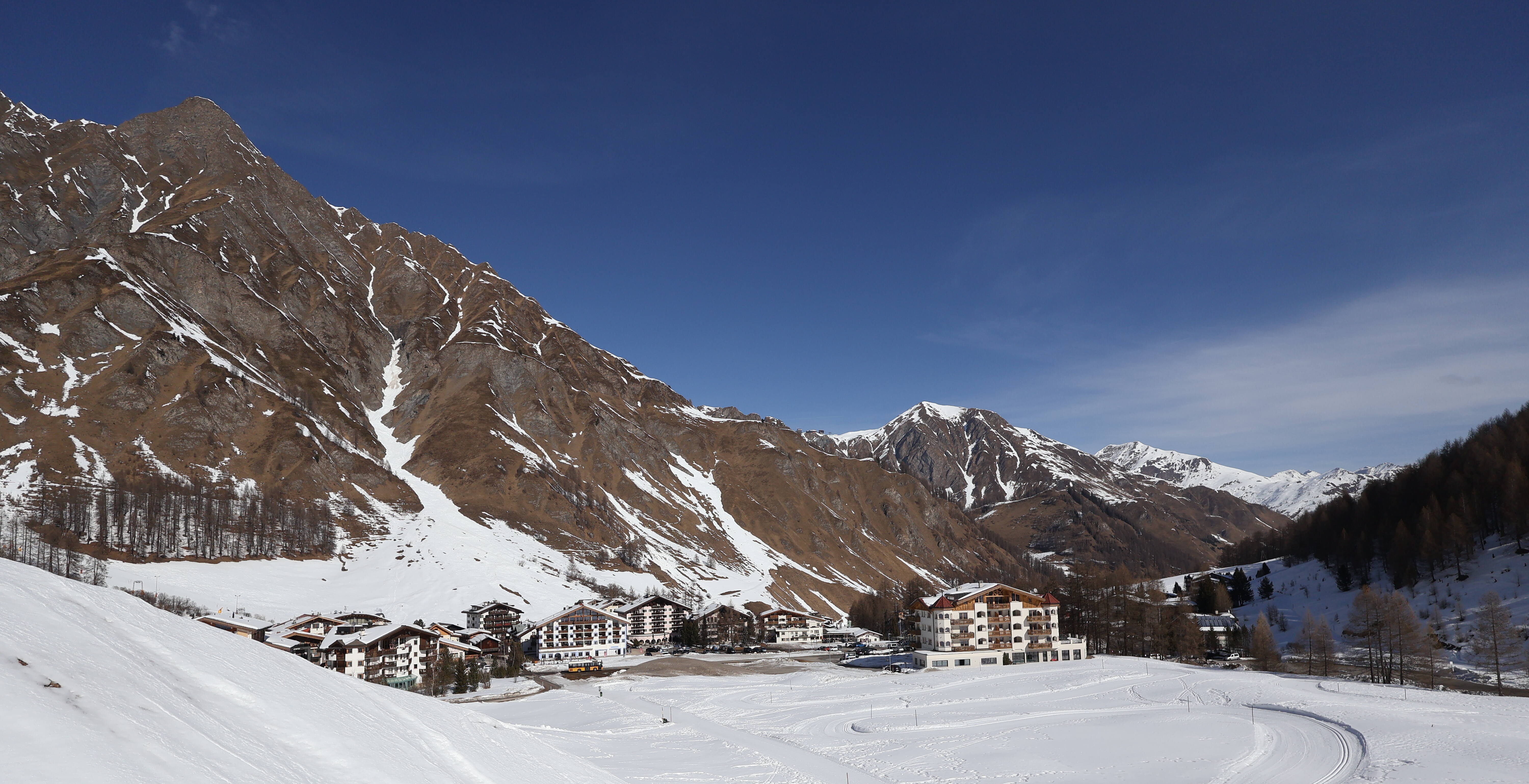 Archiv Foto Webcam Samnaun: Blick auf das Dorf