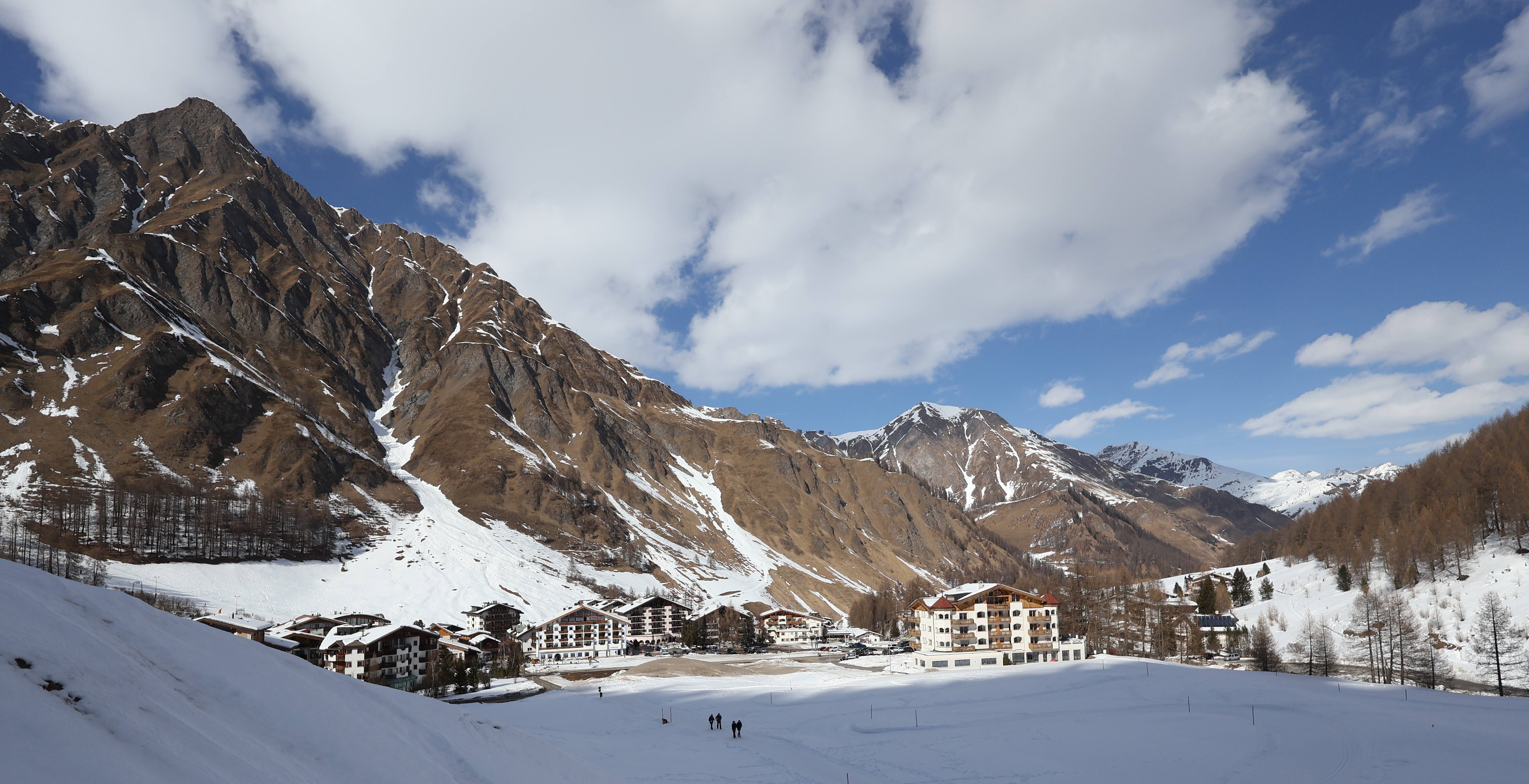 Archiv Foto Webcam Samnaun: Blick auf das Dorf
