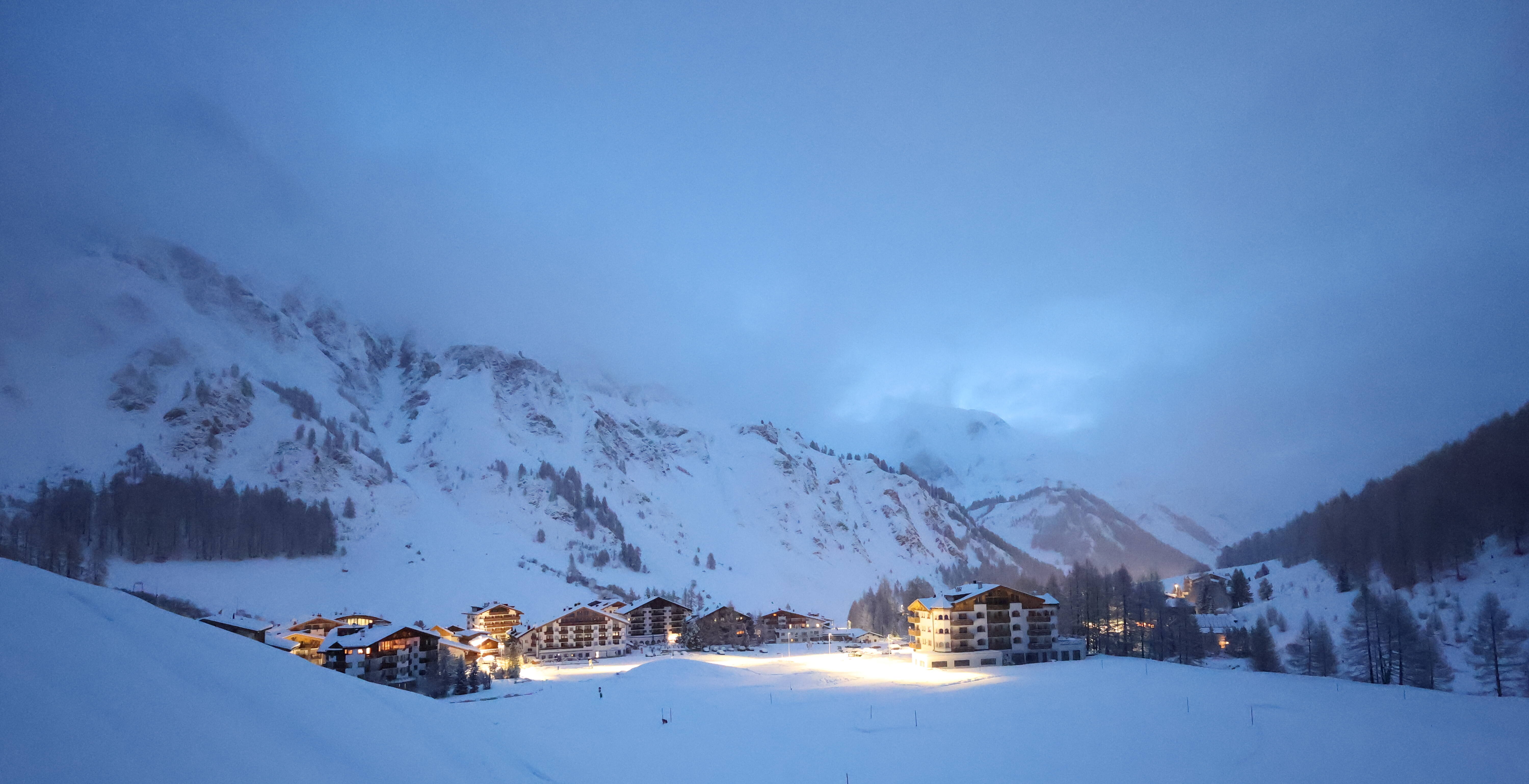 Archiv Foto Webcam Samnaun: Blick auf das Dorf