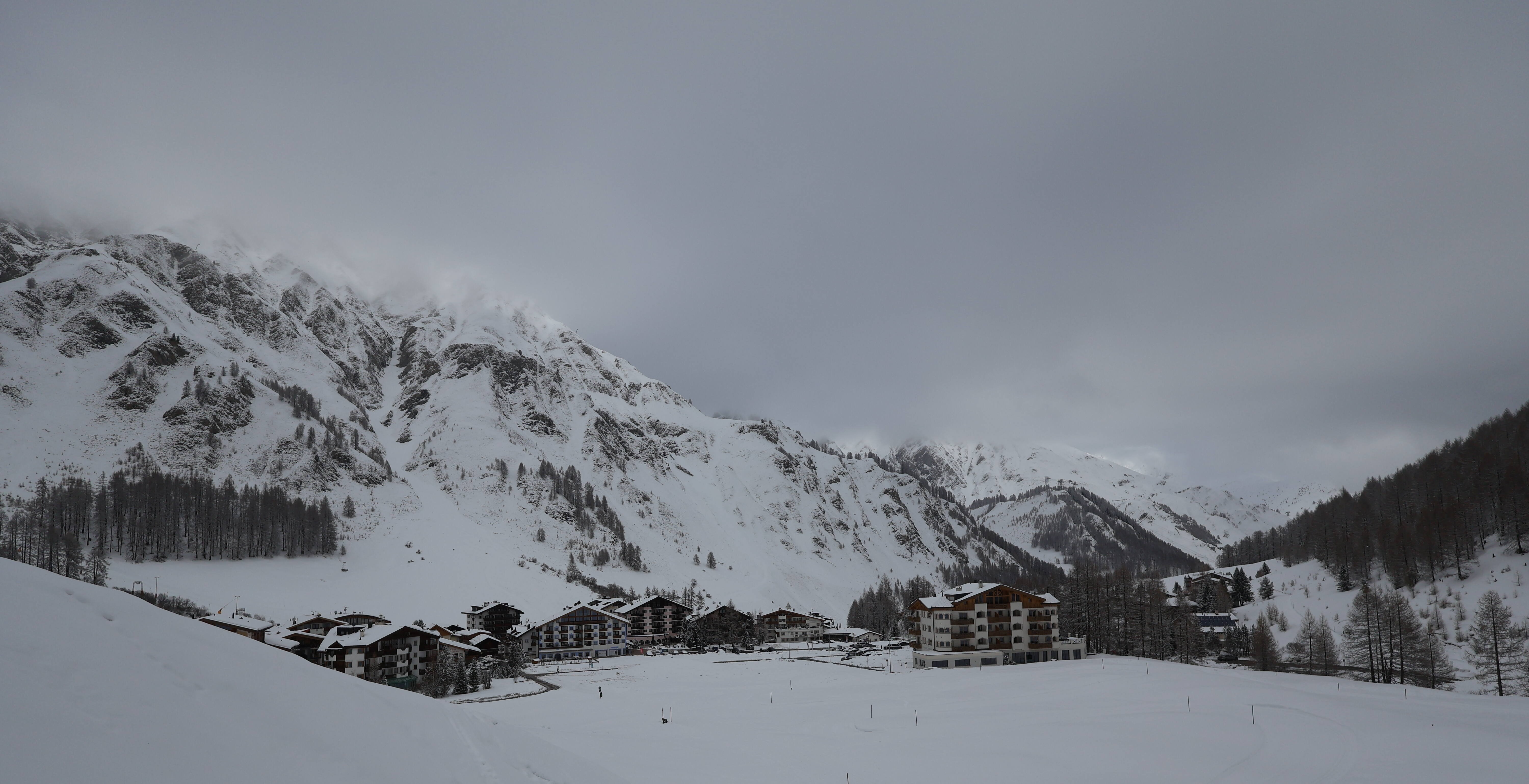 Archiv Foto Webcam Samnaun: Blick auf das Dorf