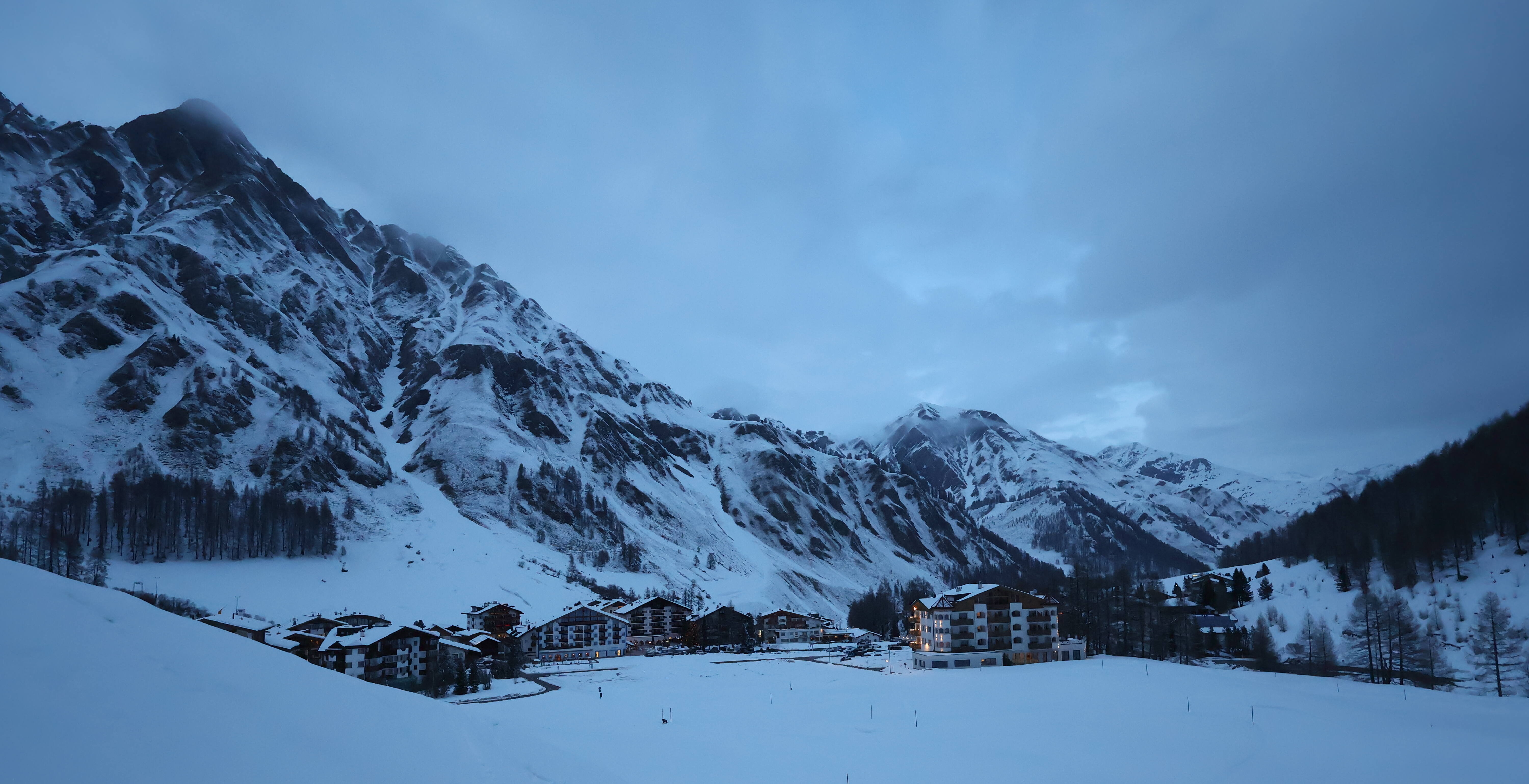 Archiv Foto Webcam Samnaun: Blick auf das Dorf